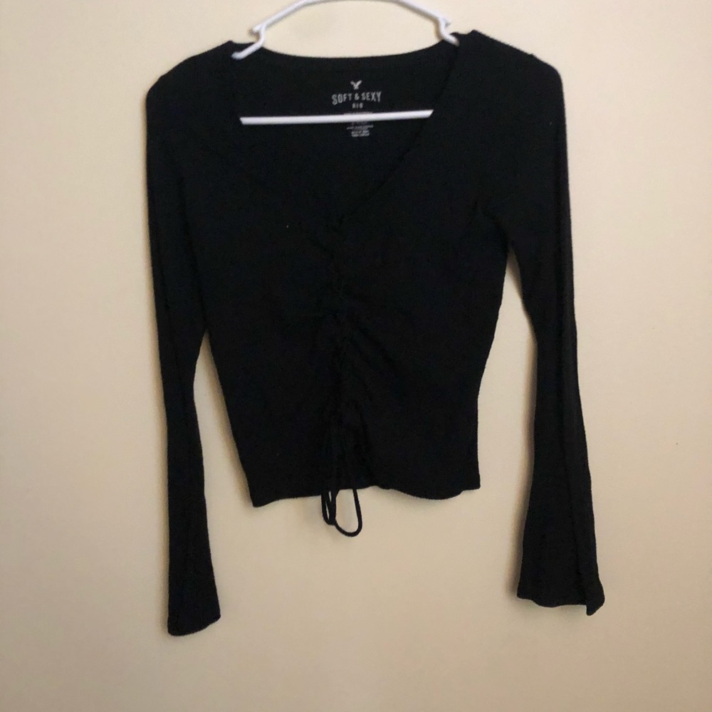 soft and sexy AE shirt (small)